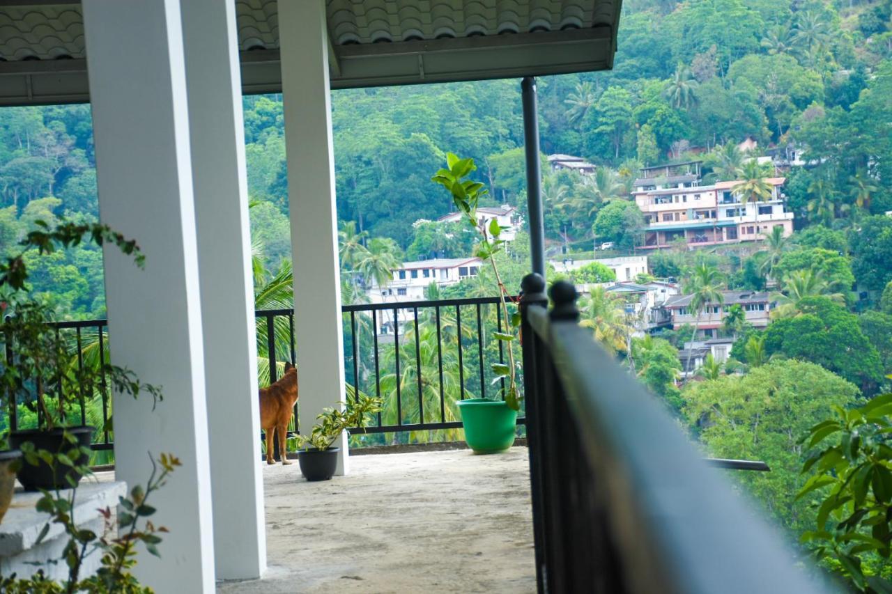 Riverview Guest Канди Экстерьер фото