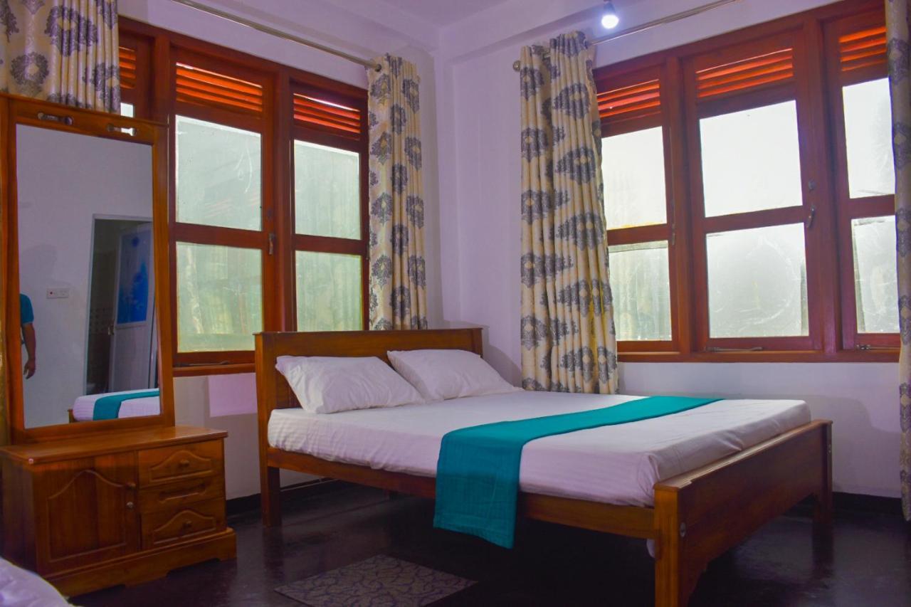 Riverview Guest Канди Экстерьер фото
