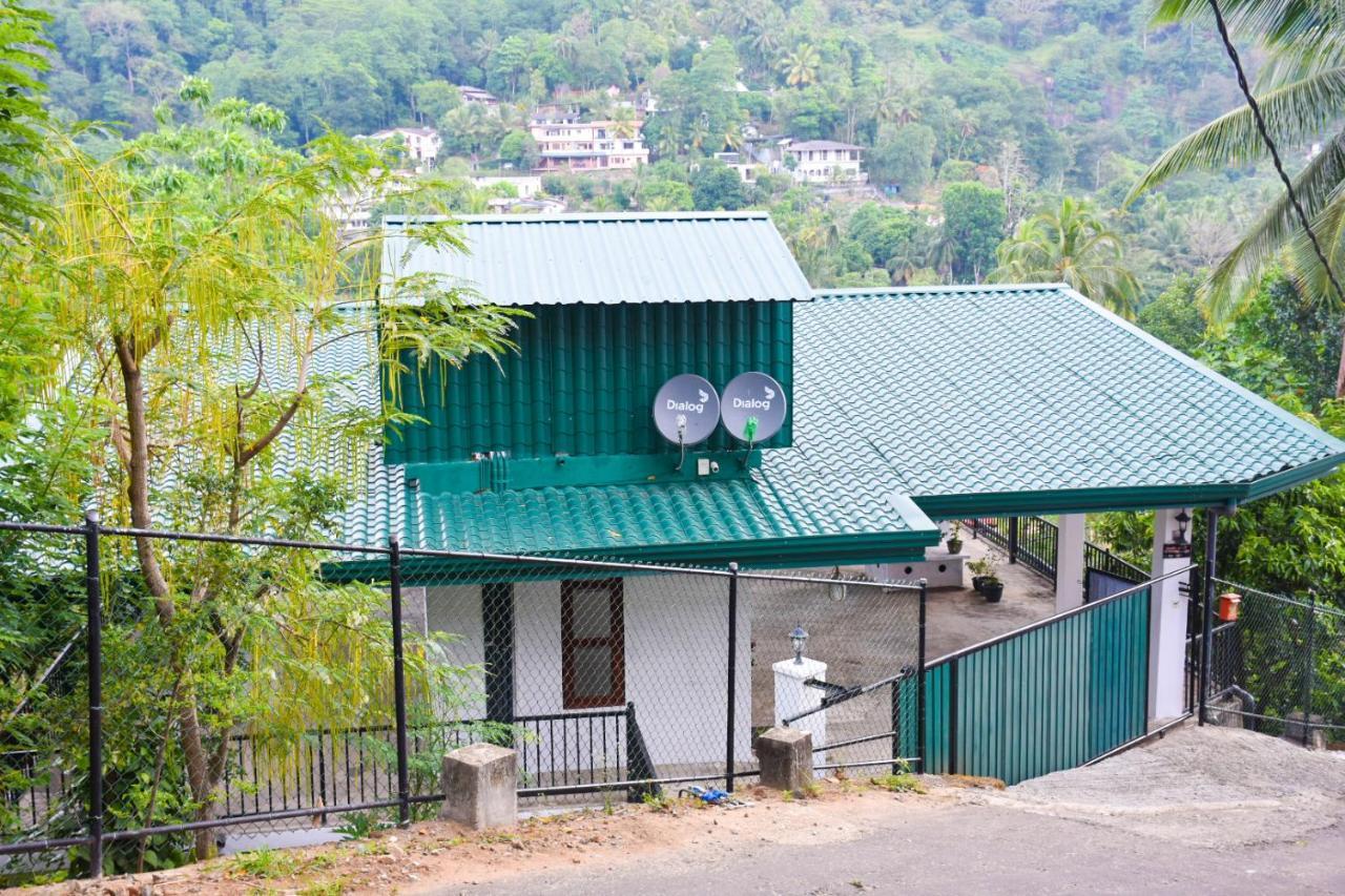 Riverview Guest Канди Экстерьер фото