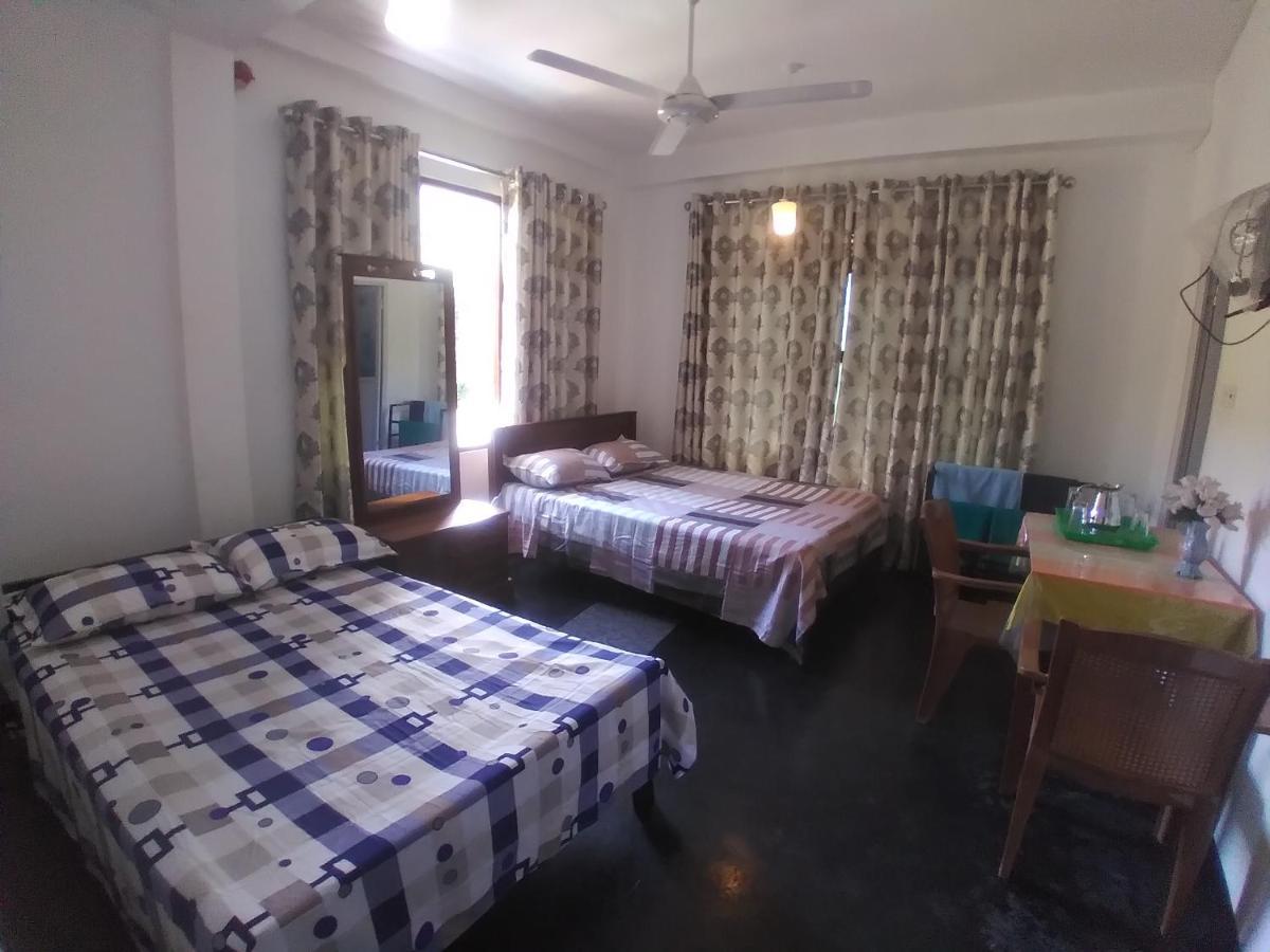 Riverview Guest Канди Экстерьер фото