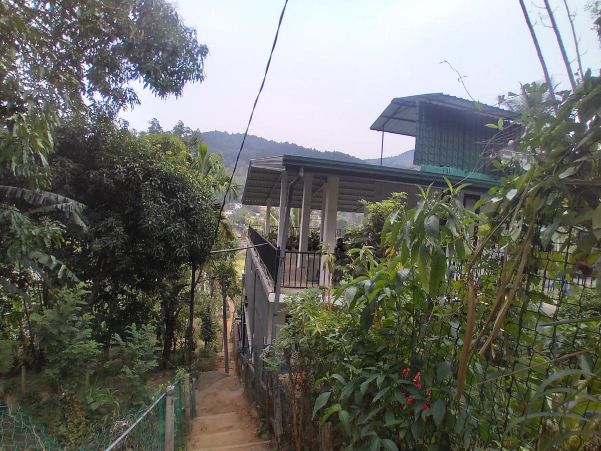 Riverview Guest Канди Экстерьер фото